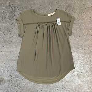 Loft Short Sleeve Blouse Size XXS Petite NWT